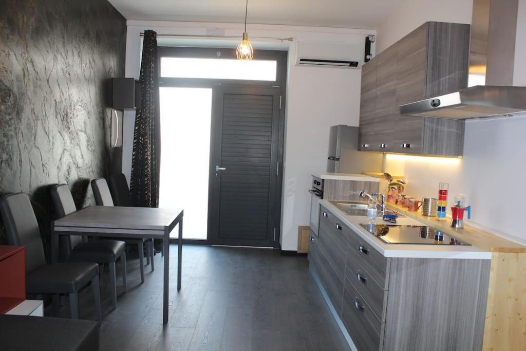 Ferienwohnung Monolocale Trainspotting Verona Exterior foto